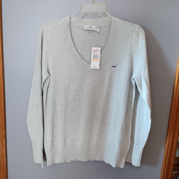 Vineyard Vines Sweaters - New Vineyard Vines Heritage Cotton V Neck Sweater, size S
